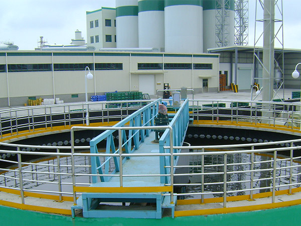 ��������ˮ��Ⱦ�Ƅ�(d��ng)�ˇ�(gu��)��(n��i)�y�T(m��n)�ИI(y��)�İl(f��)չ